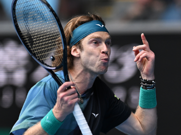 他对比赛的 他对比赛的